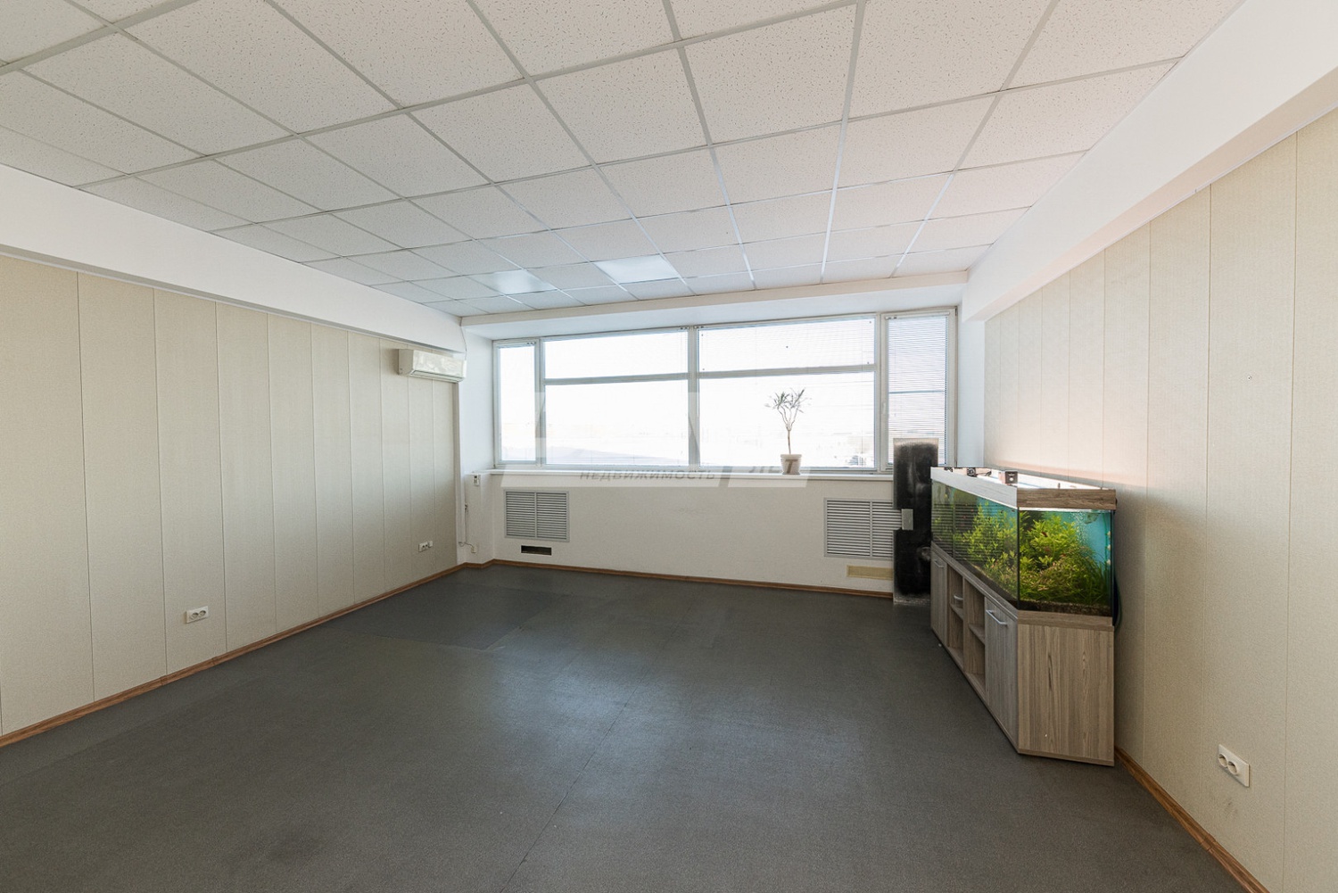 Офис 824,7 м²