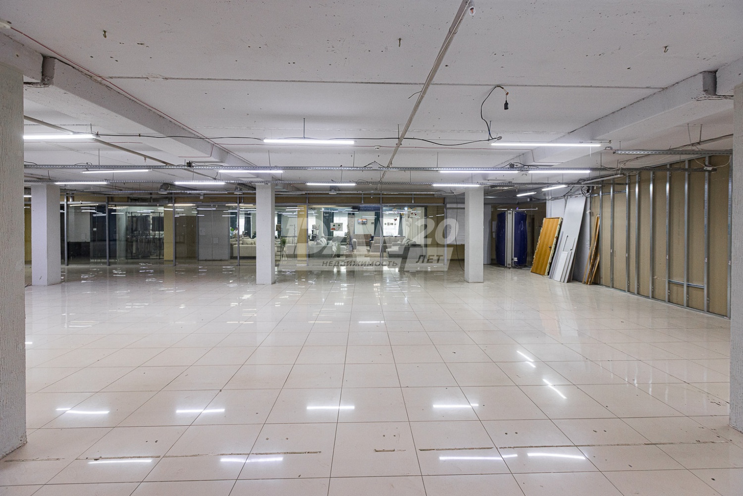 Помещение свободного назначения 780 м²