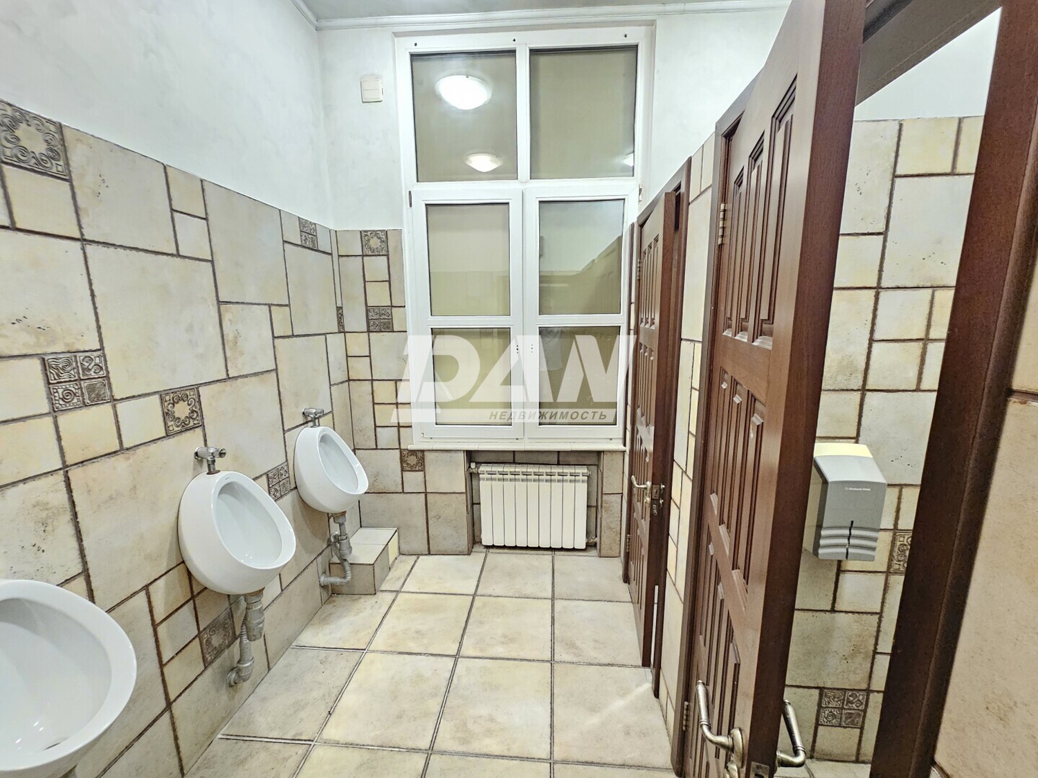 Помещение свободного назначения 650 м²