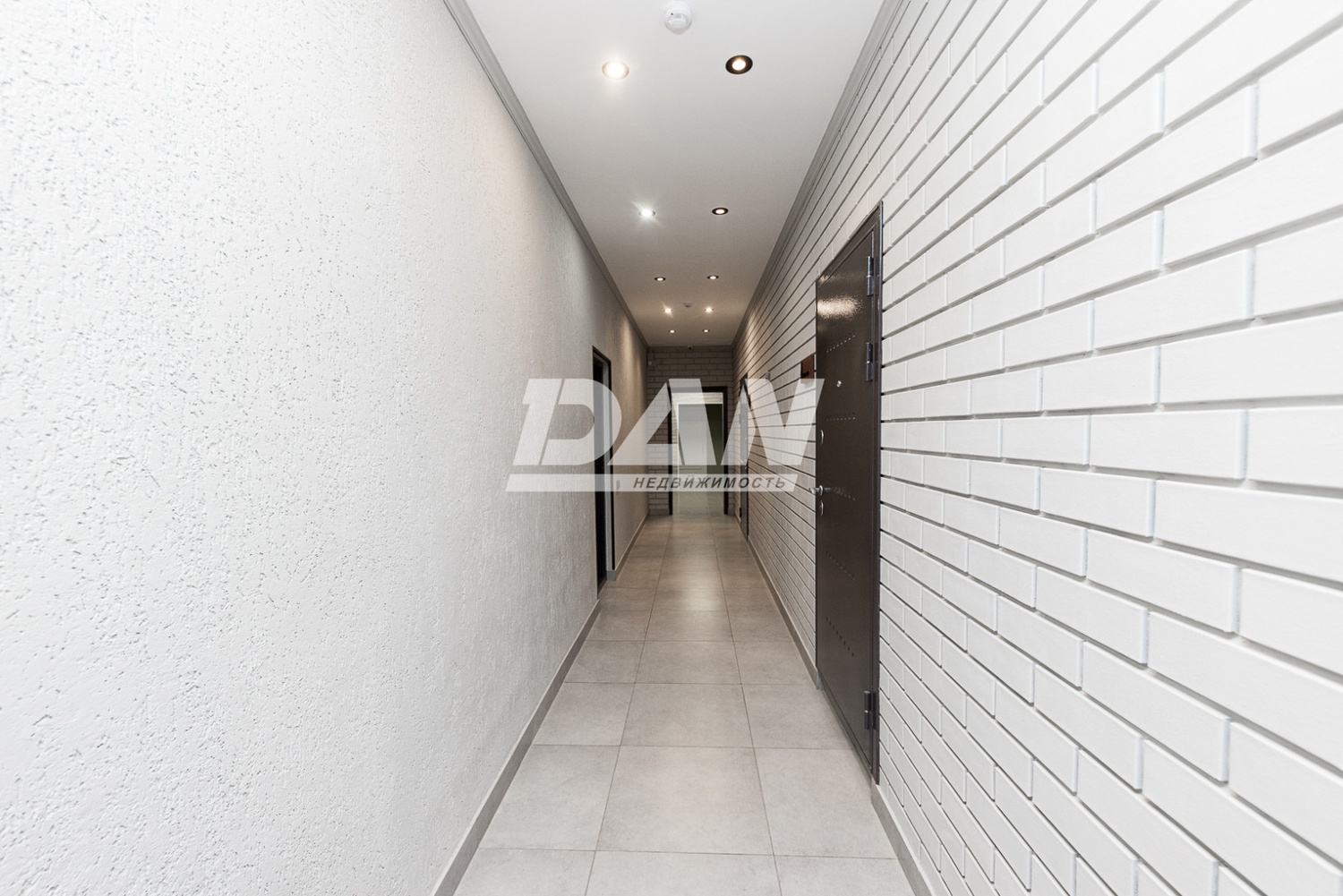 Помещение свободного назначения 573,2 м²