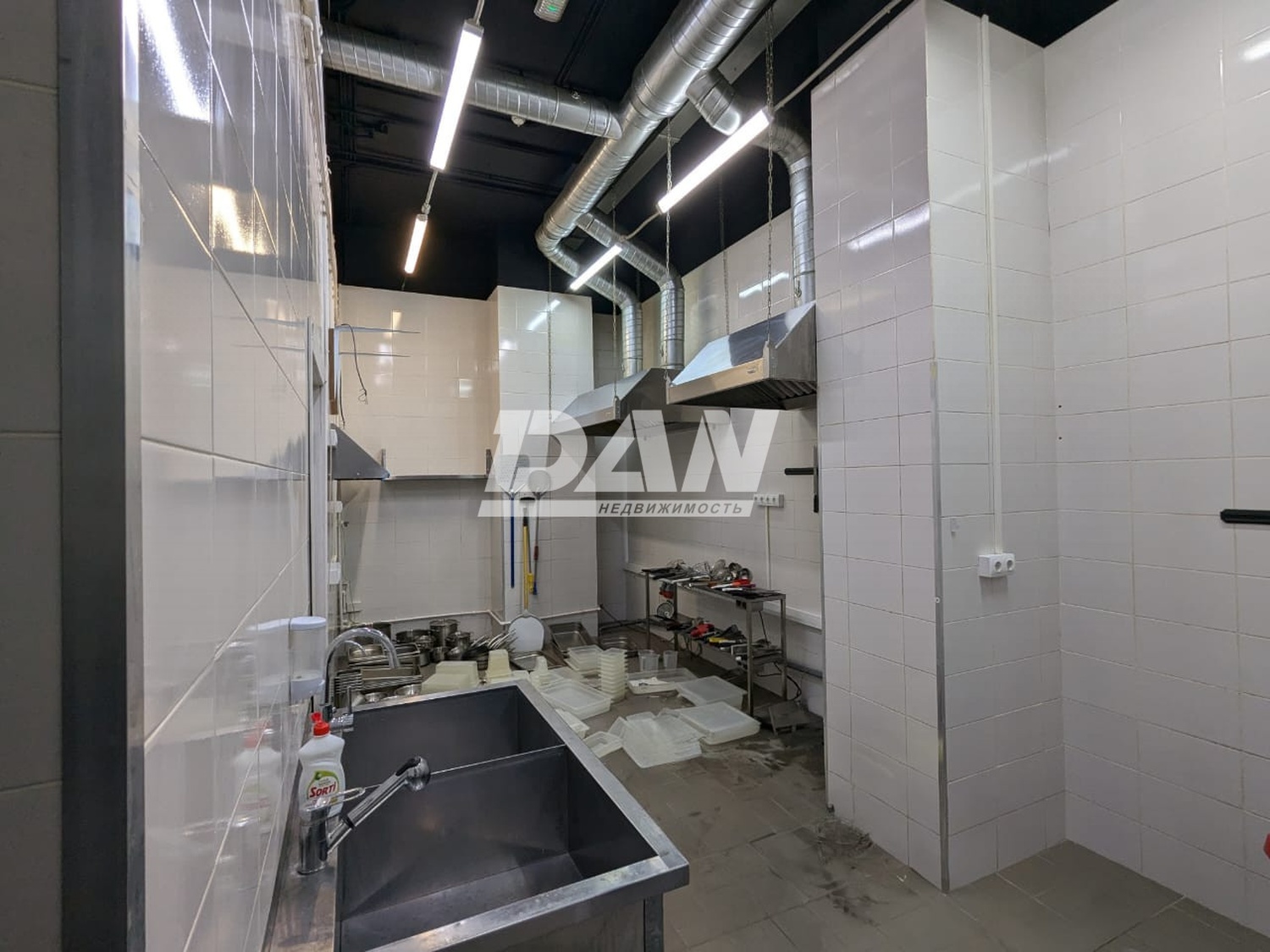 Помещение свободного назначения 102 м²