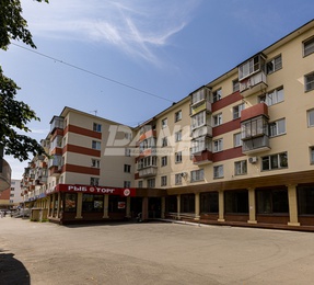 Торговое помещение, 241 м²