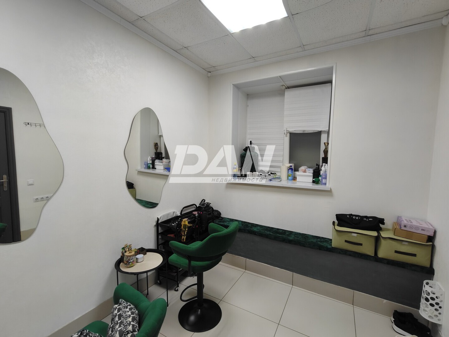 Помещение свободного назначения 295 м²