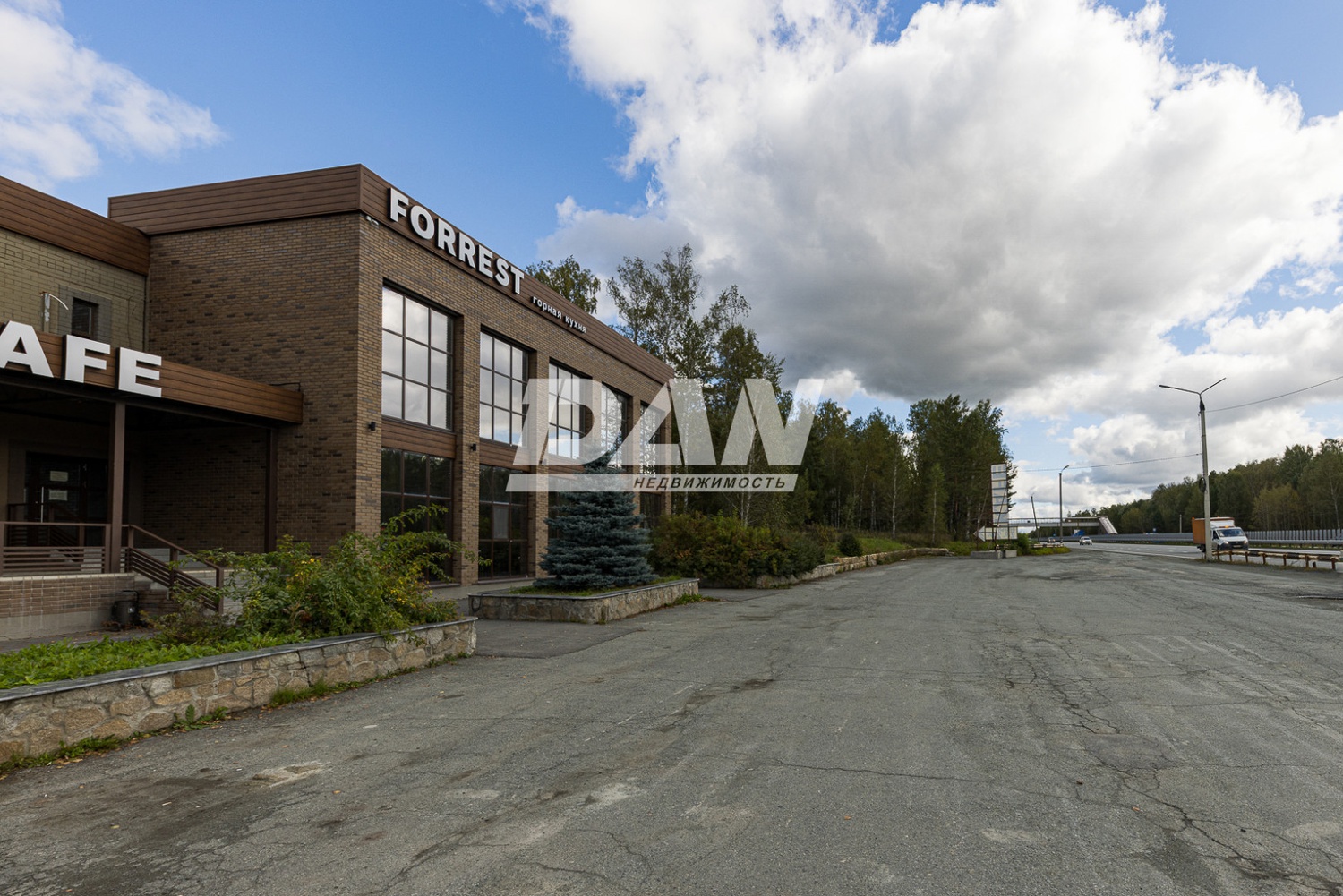 Помещение свободного назначения 573,2 м²