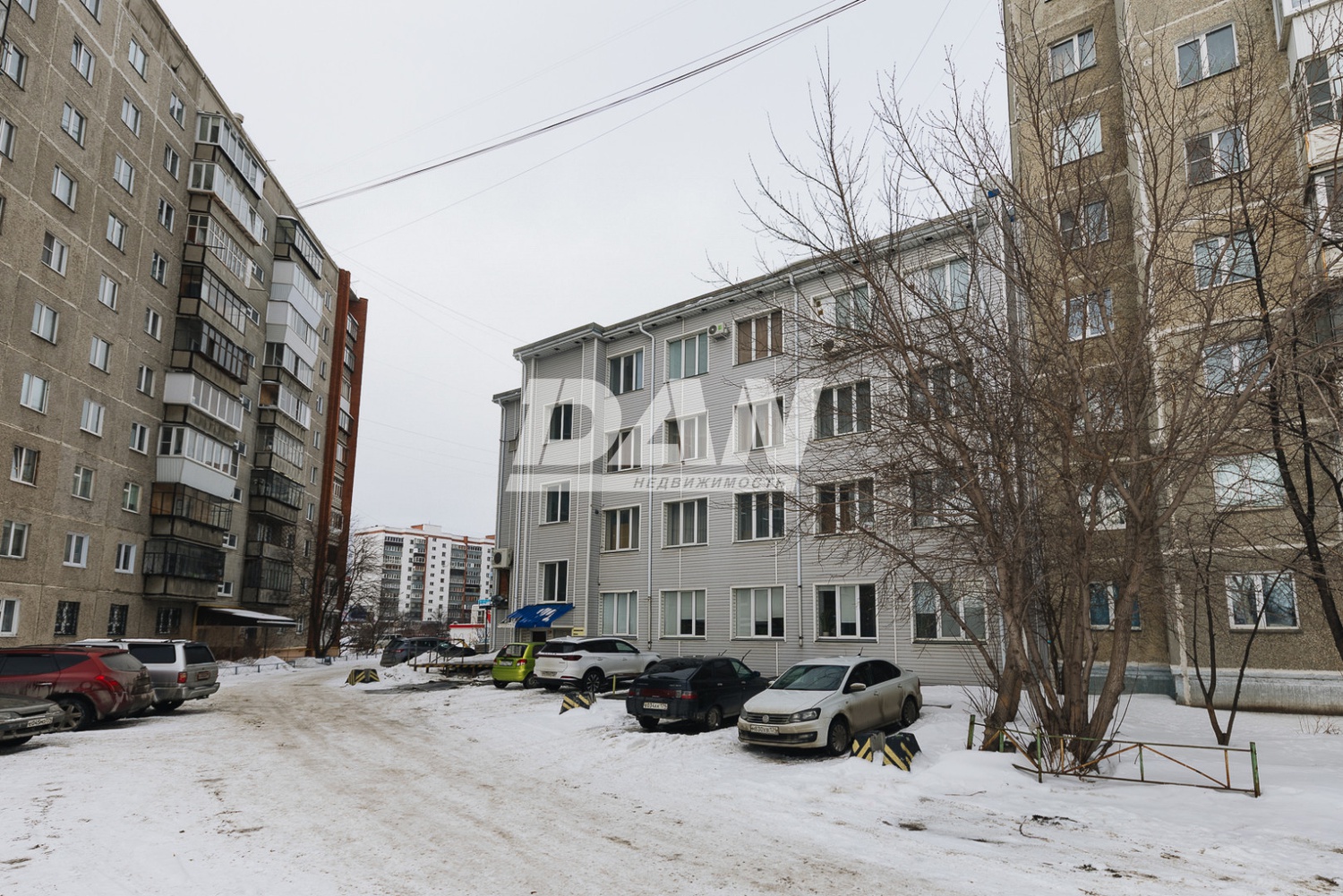 Помещение свободного назначения 407,9 м²