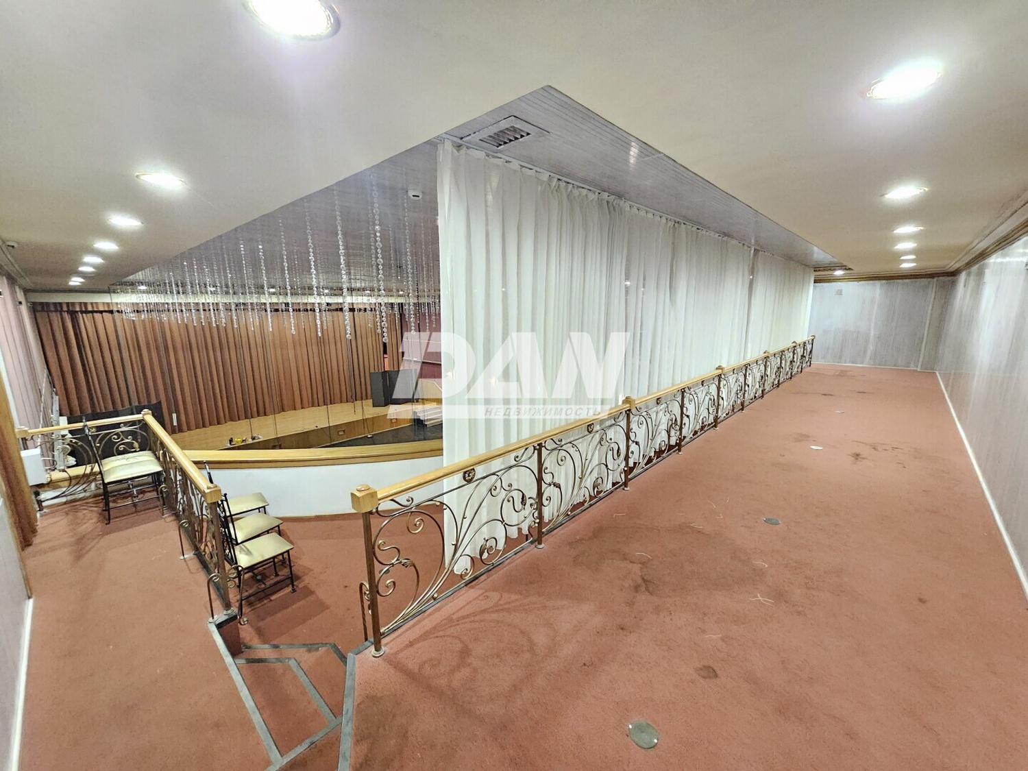 Торговое помещение 1439,5 м²