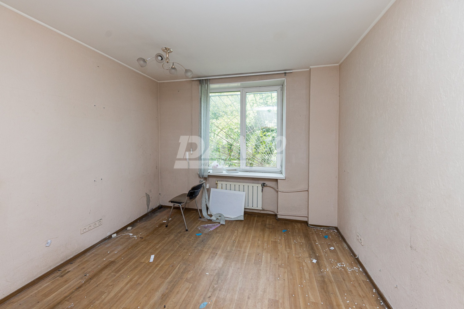Торговое помещение 300 м²
