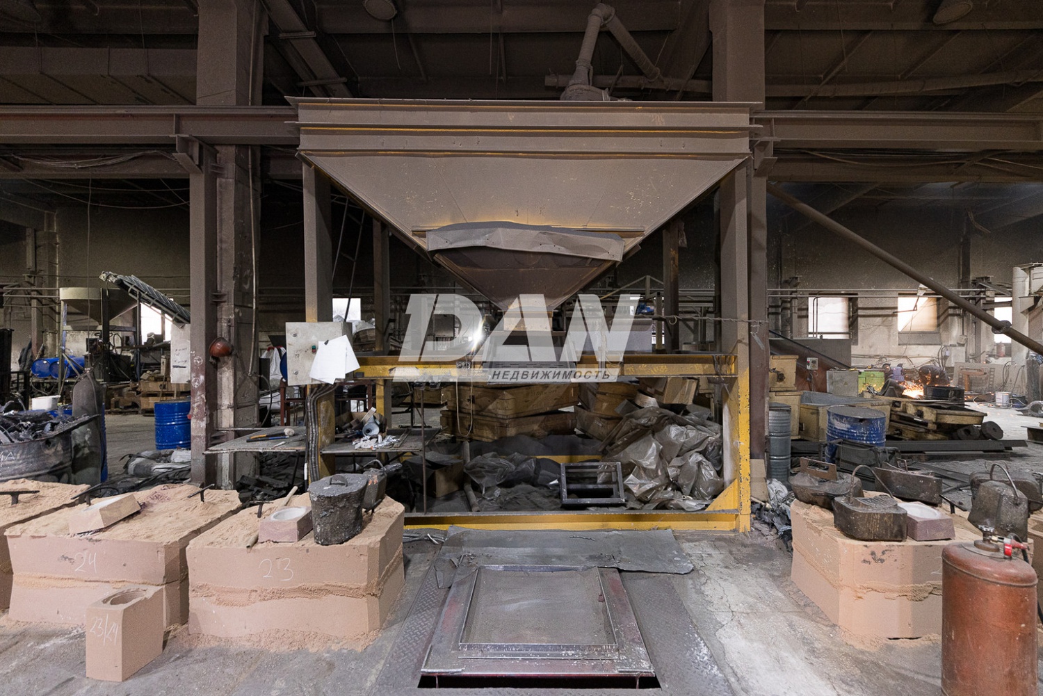 Производственное помещение 1256 м²