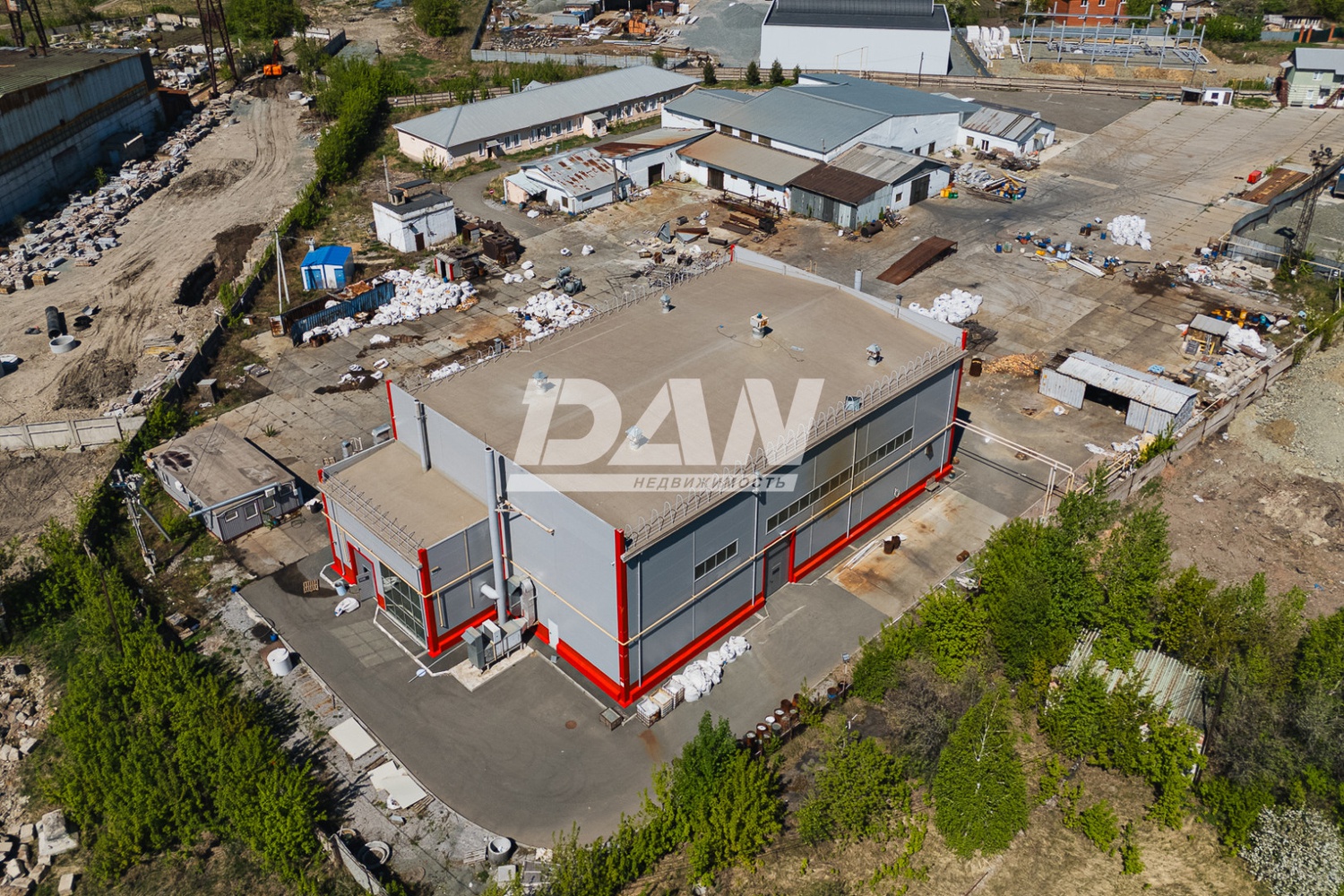 Производственное помещение 990 м²