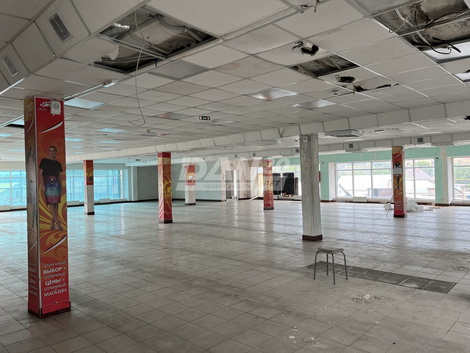 Торговое помещение 750 м²