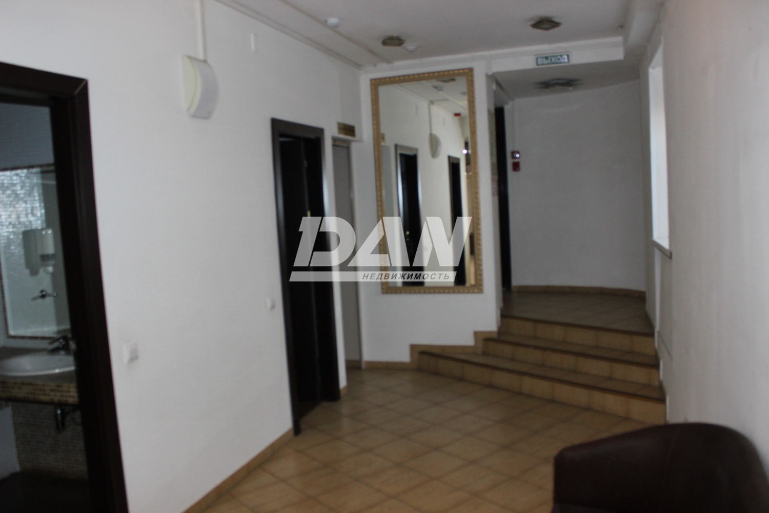 Помещение свободного назначения 897,7 м²