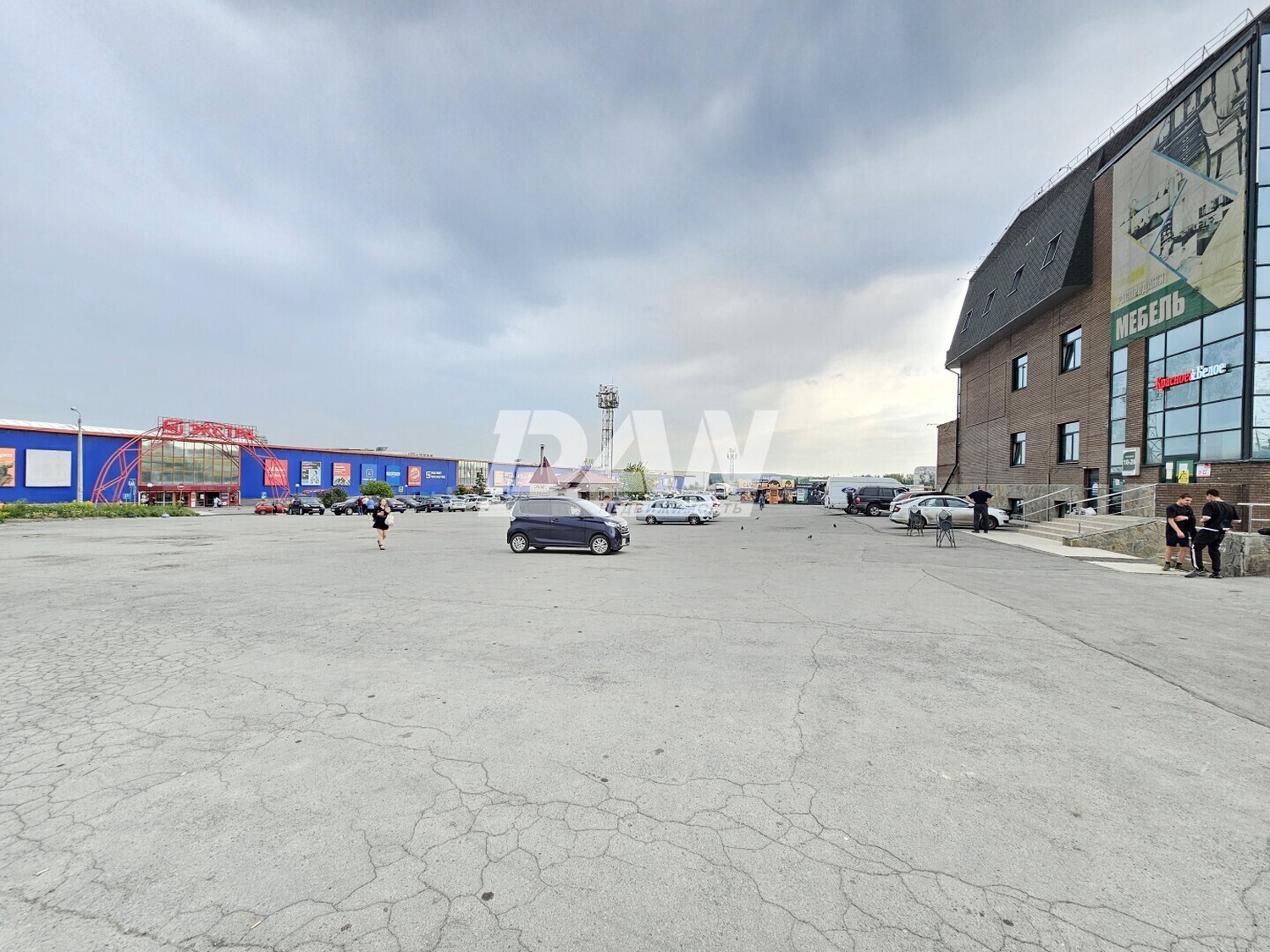 Помещение свободного назначения 401,8 м²