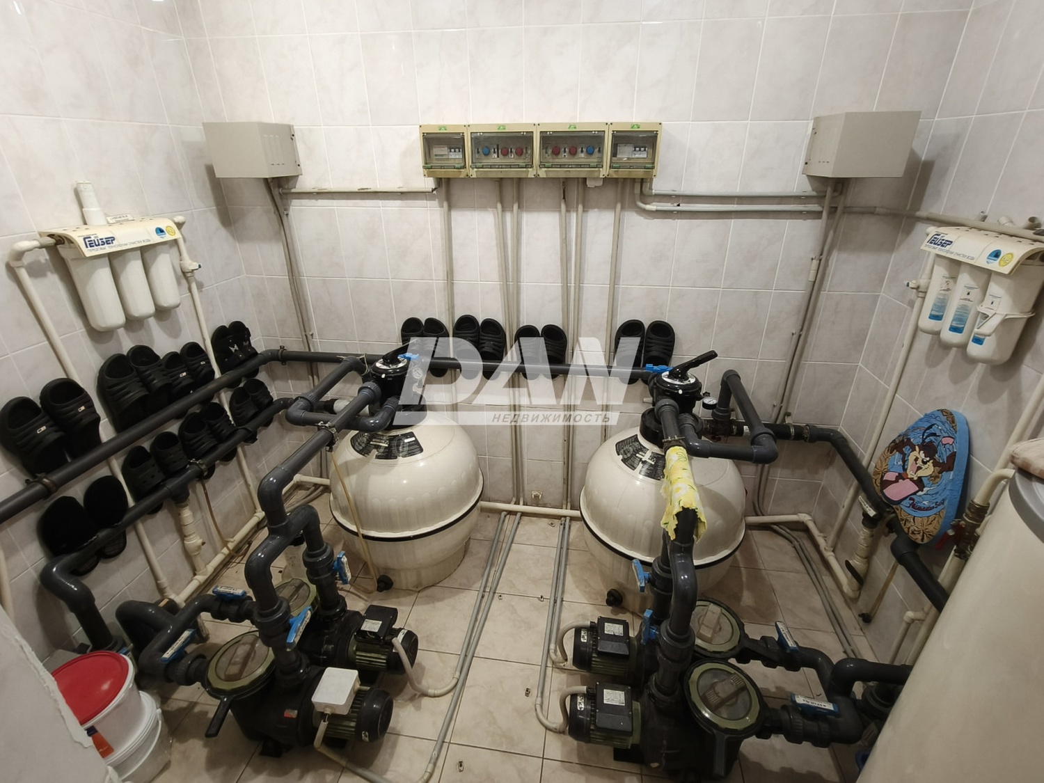 Торговая площадь 283 м²