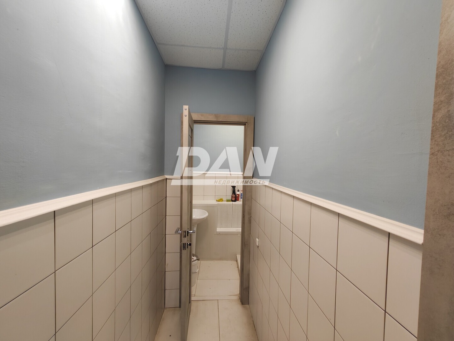 Помещение свободного назначения 295 м²