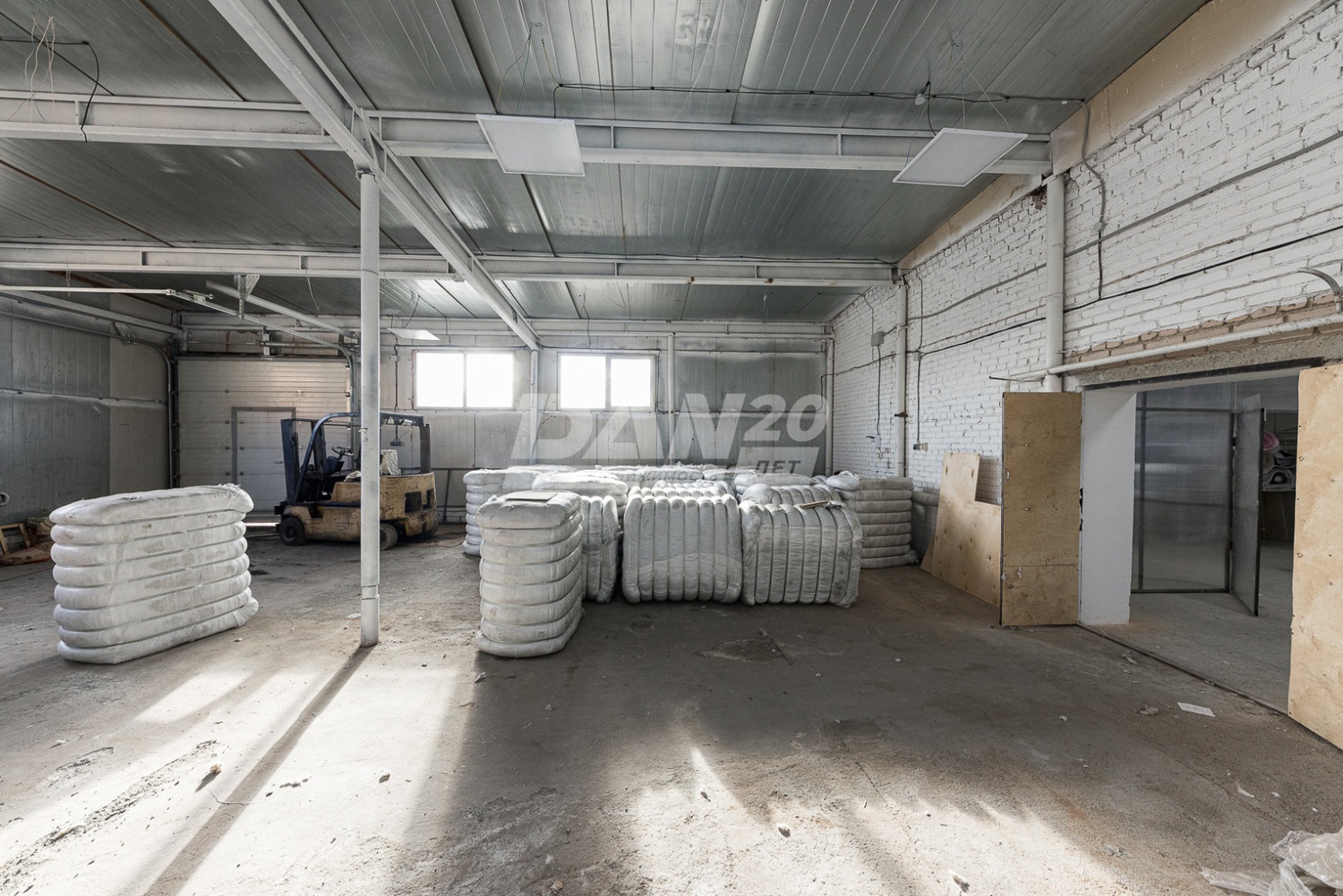 Производственное помещение 1200 м²
