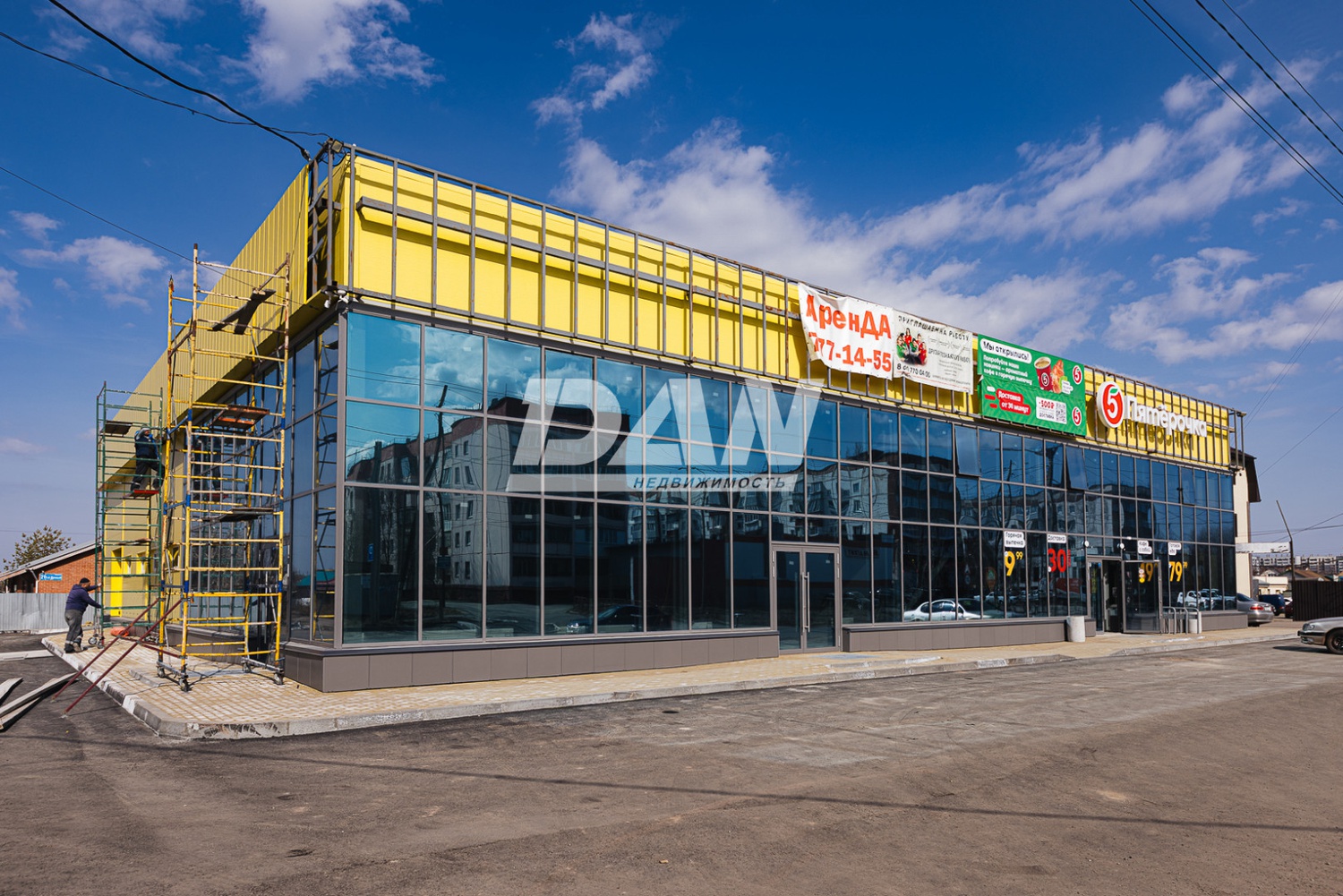 Торговое помещение 378,3 м²