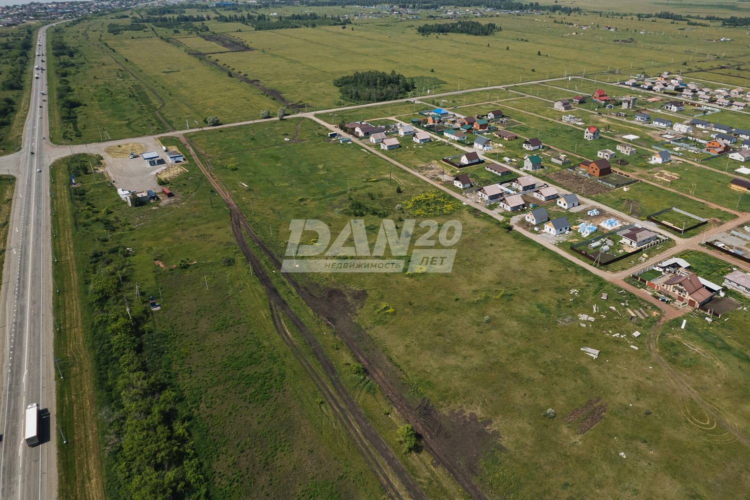 Земельный участок 11000 м²