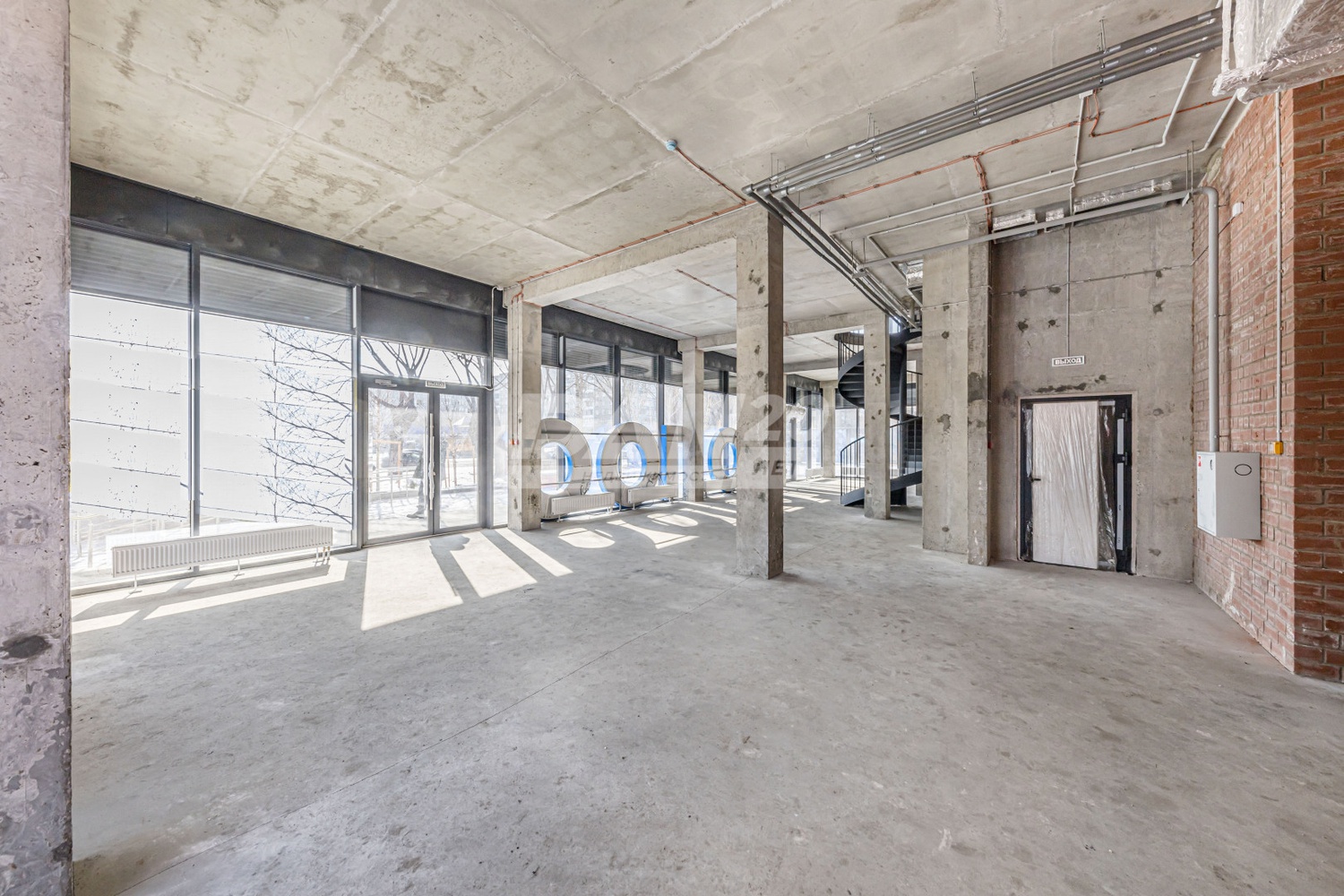Торговая площадь 459,6 м²