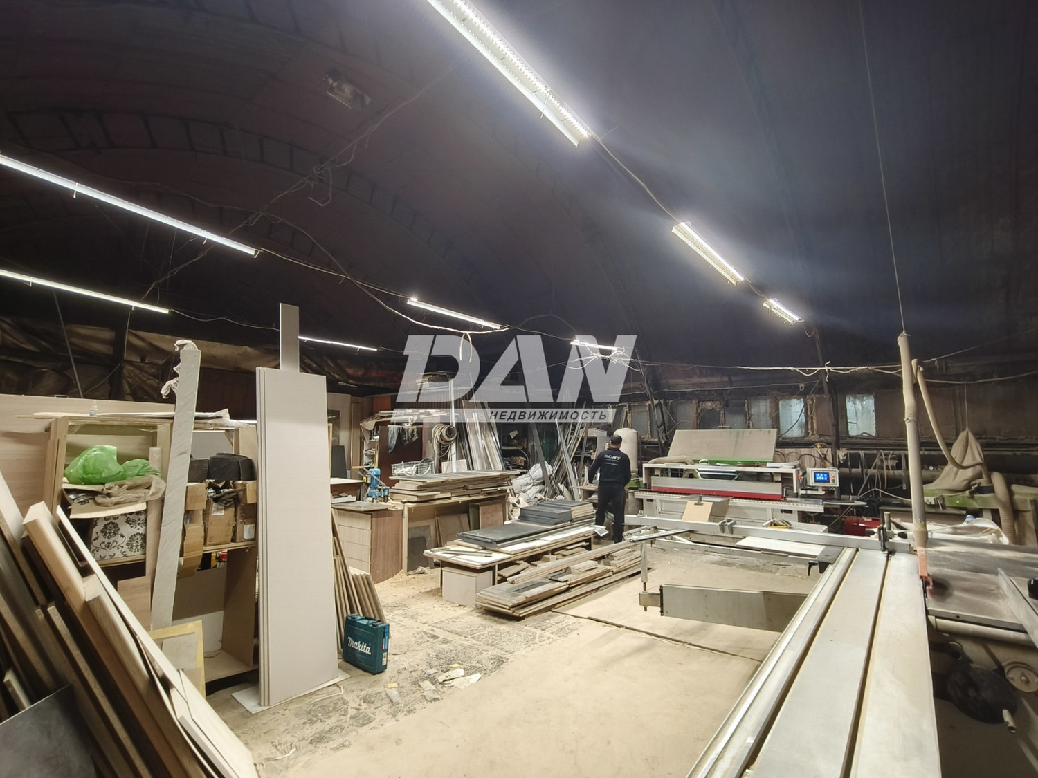 Производственное помещение 453 м²