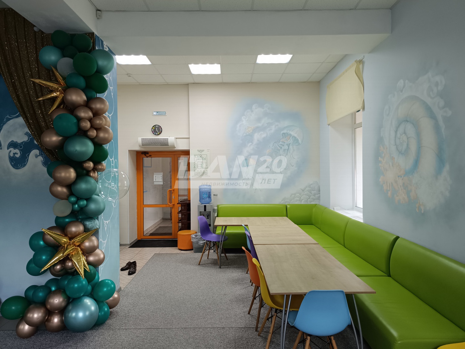 Торговое помещение 200 м²