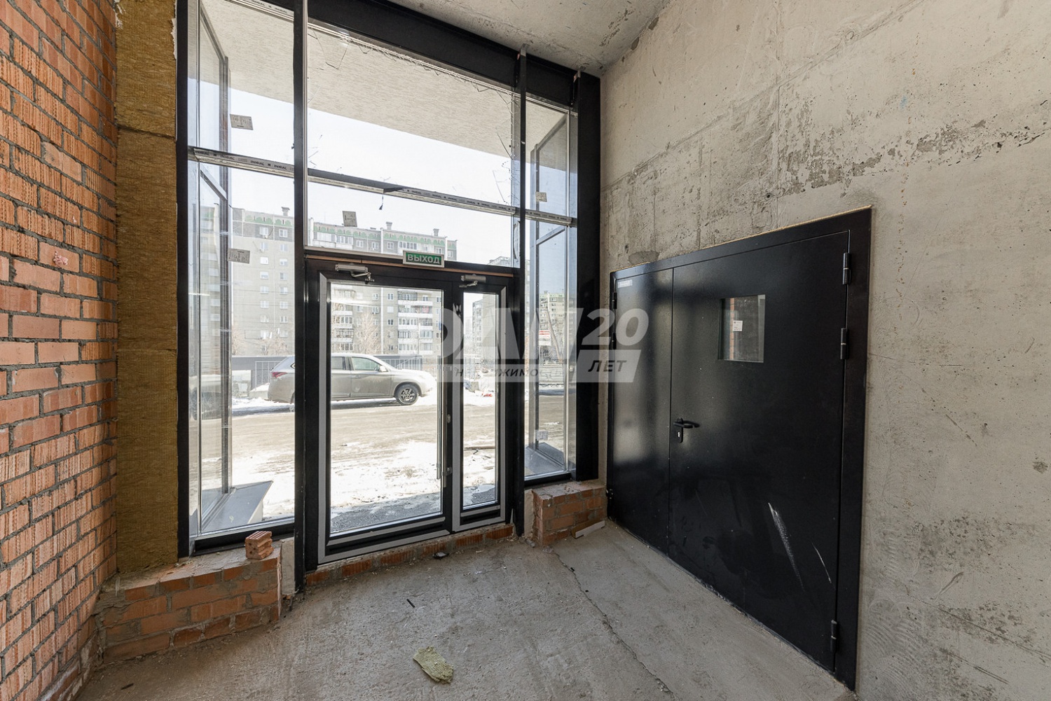 Торговая площадь 327,8 м²