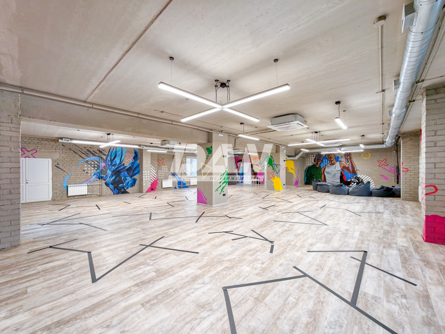 Помещение свободного назначения 1670 м²