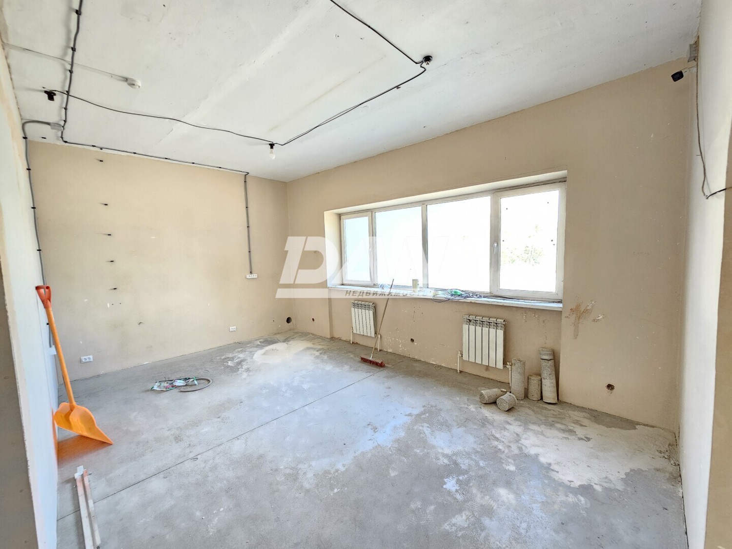 Помещение свободного назначения 330 м²
