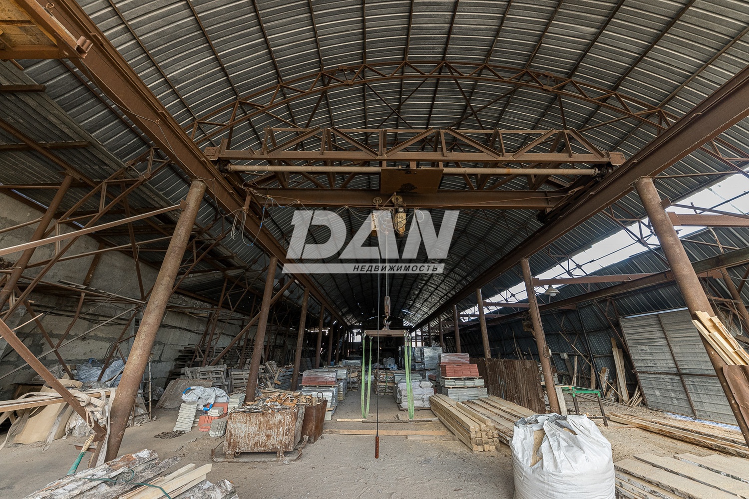 Производственное помещение 1132 м²