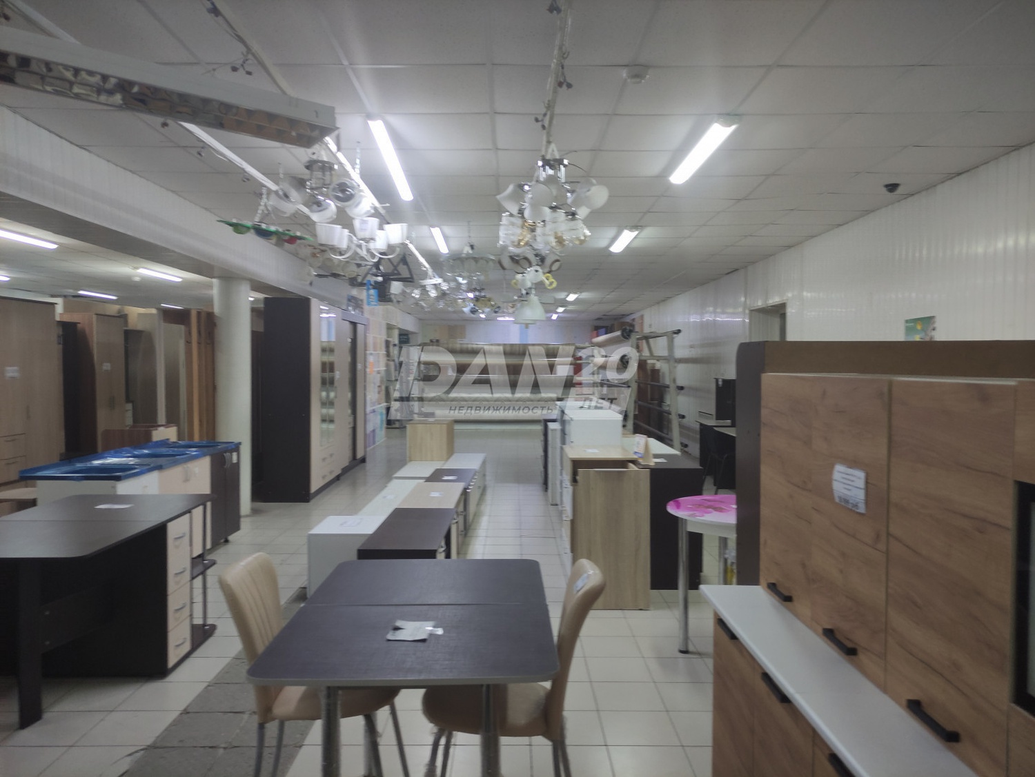 Торговое помещение 514 м²