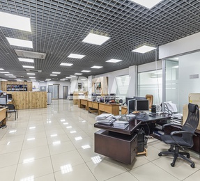 Торговое помещение, 372 м²