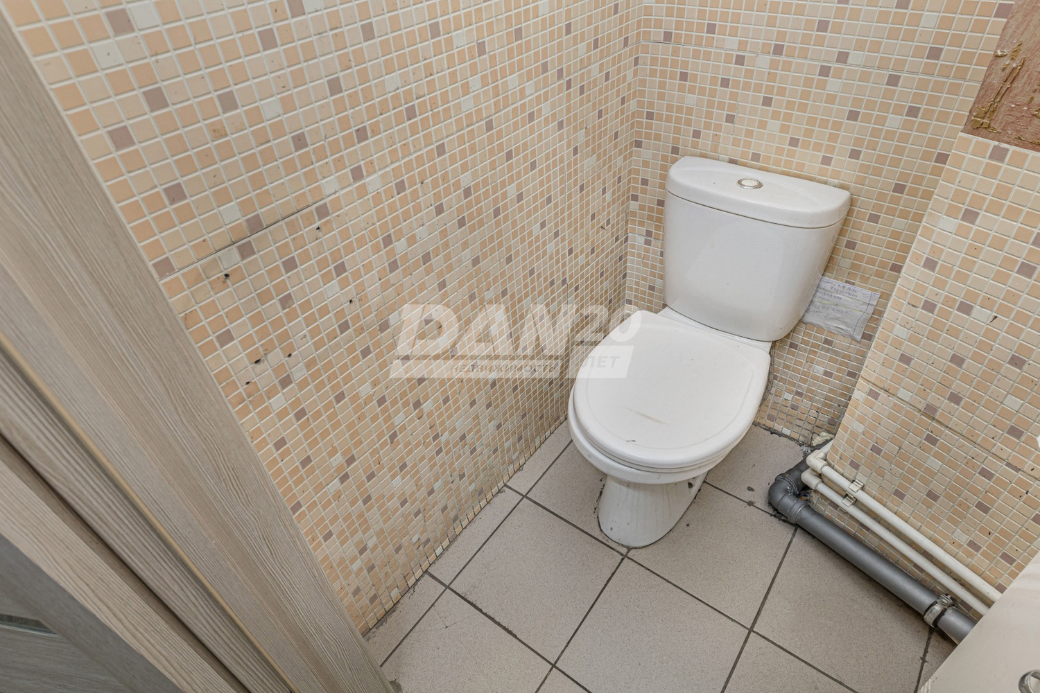 Помещение свободного назначения 271 м²