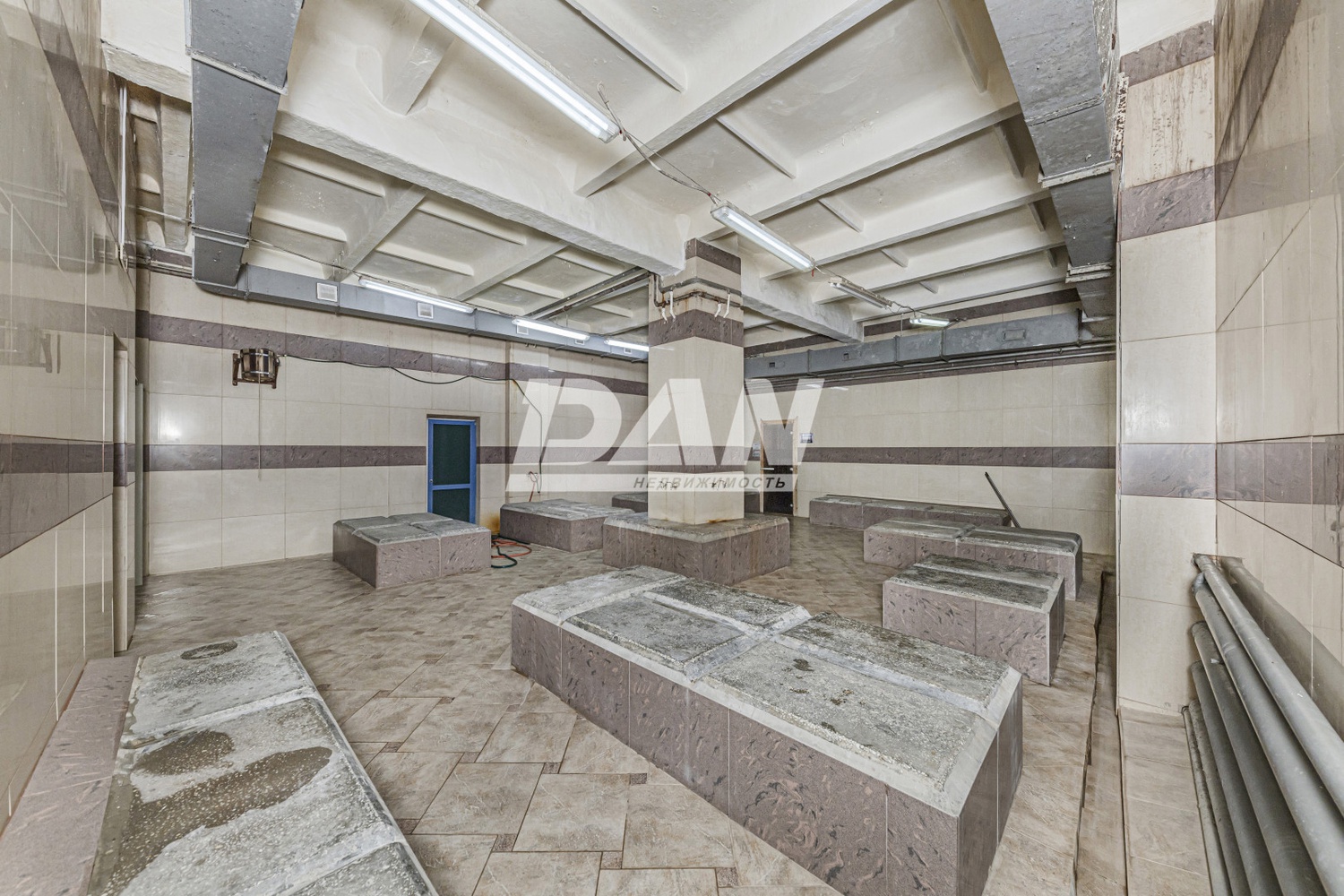 Помещение свободного назначения 818,6 м²