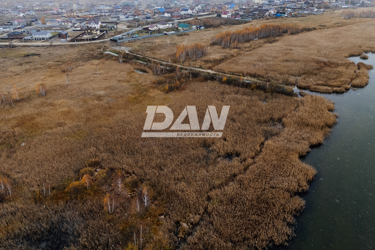 Земельный участок 142000 м²