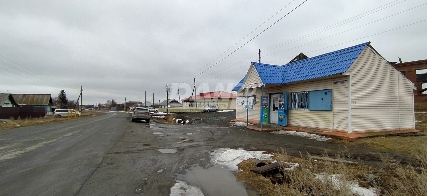 Земельный участок 100 м²