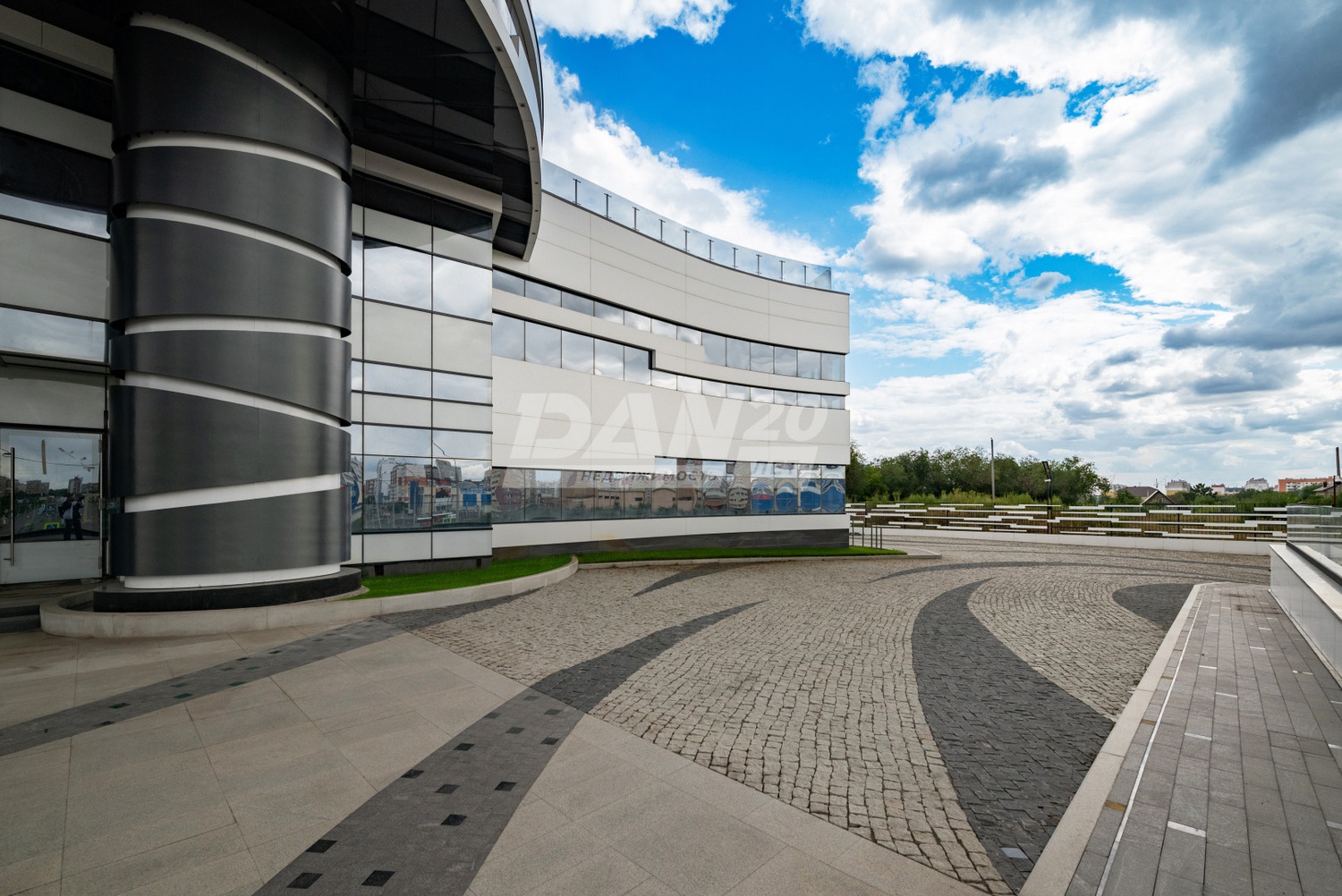 Помещение свободного назначения 13515 м²