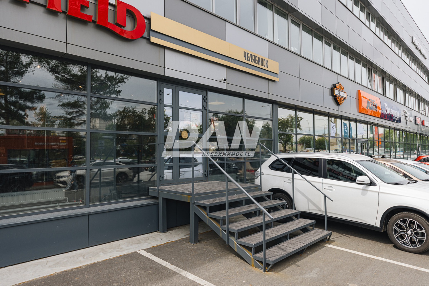 Торговое помещение 311 м²