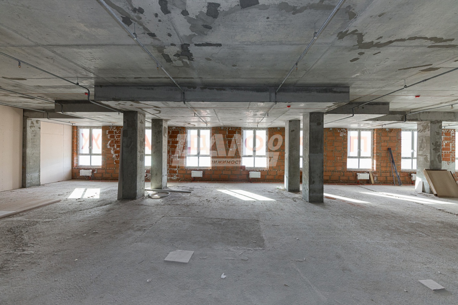 Торговая площадь 316,8 м²