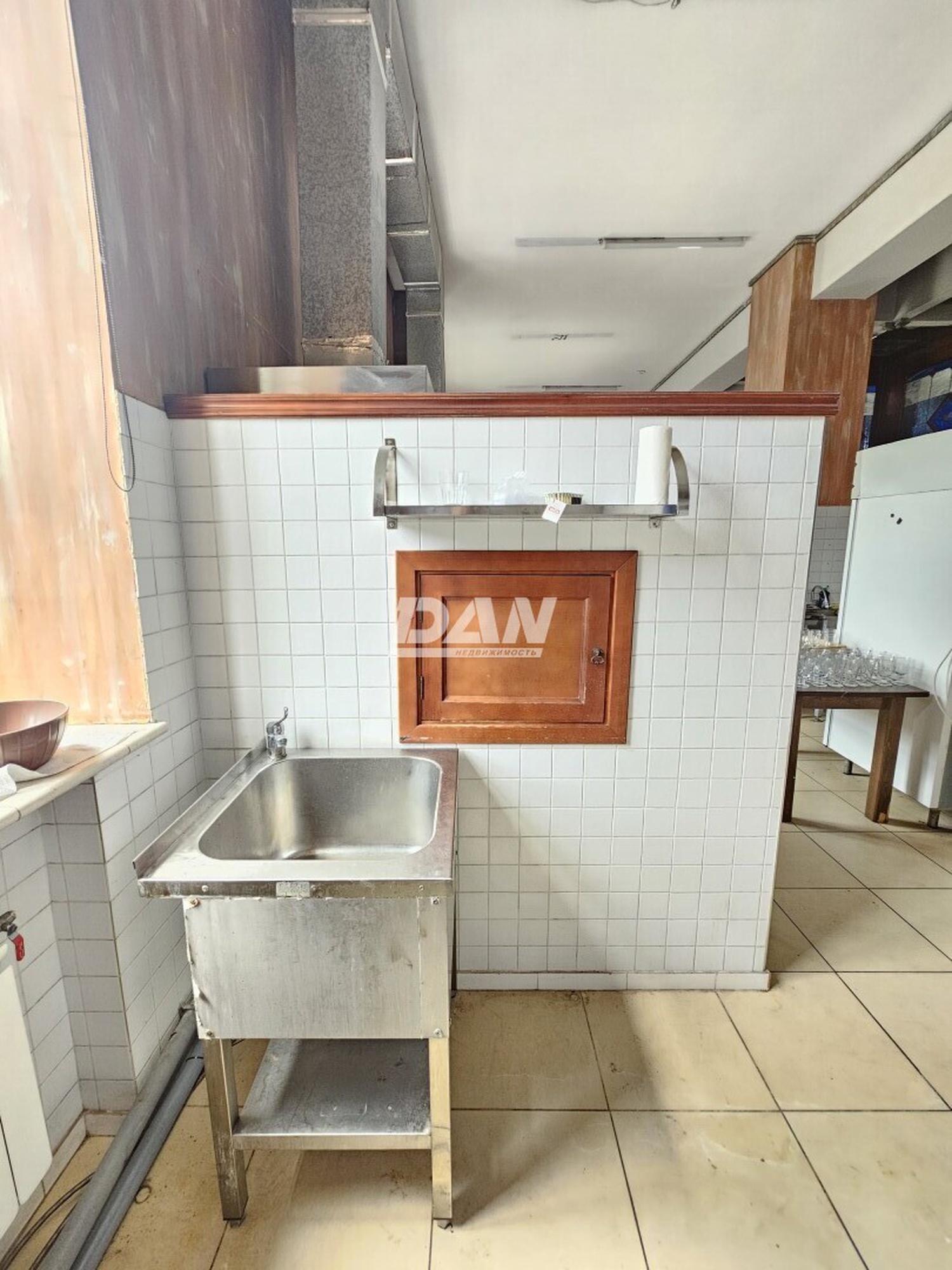 Торговое помещение 1439,5 м²