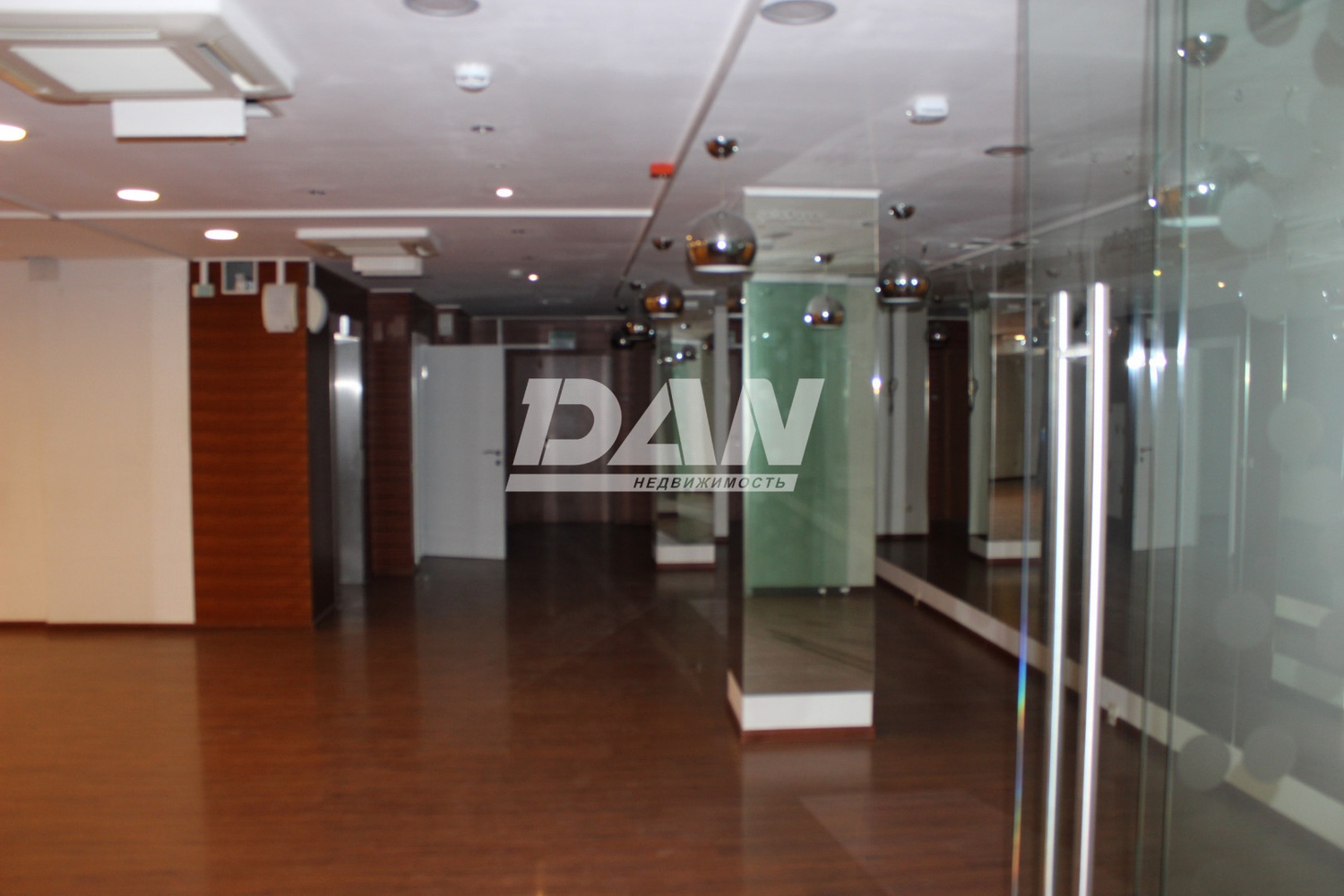 Помещение свободного назначения 897,7 м²