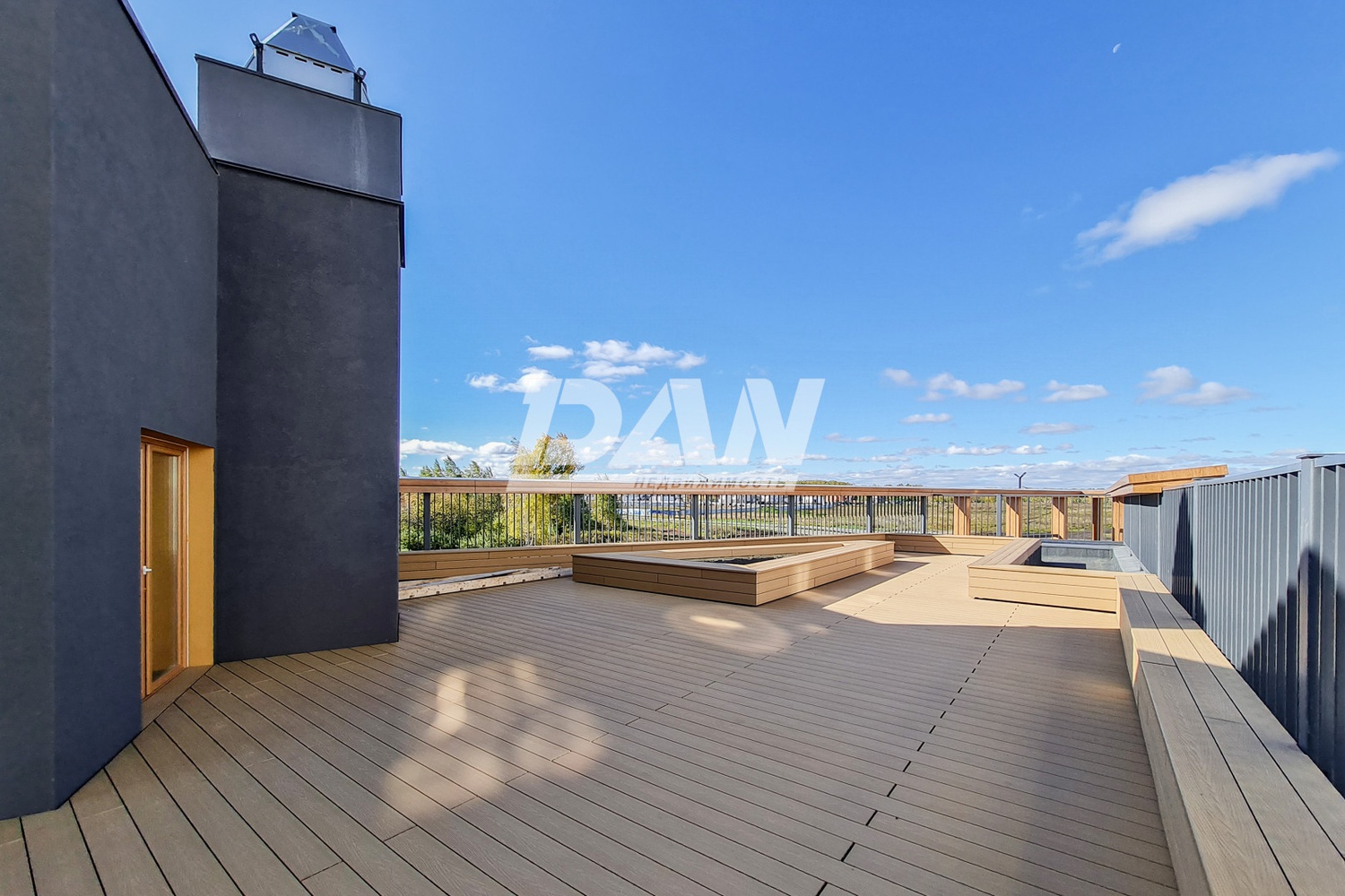 Торговая площадь 599,7 м²