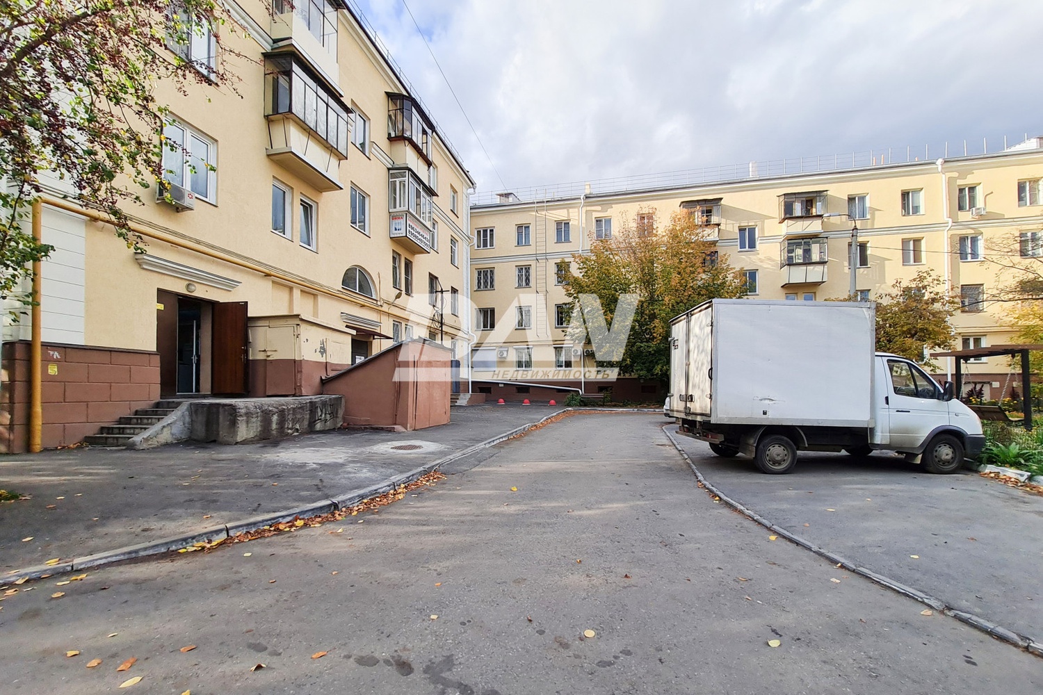 Торговое помещение 372 м²