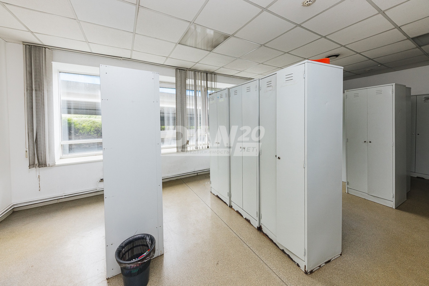 Торговая площадь 1625 м²