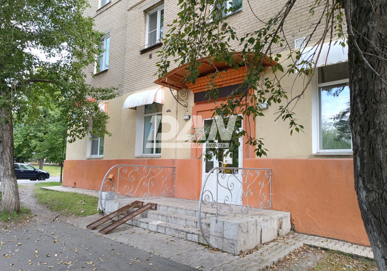 Торговое помещение 200 м²