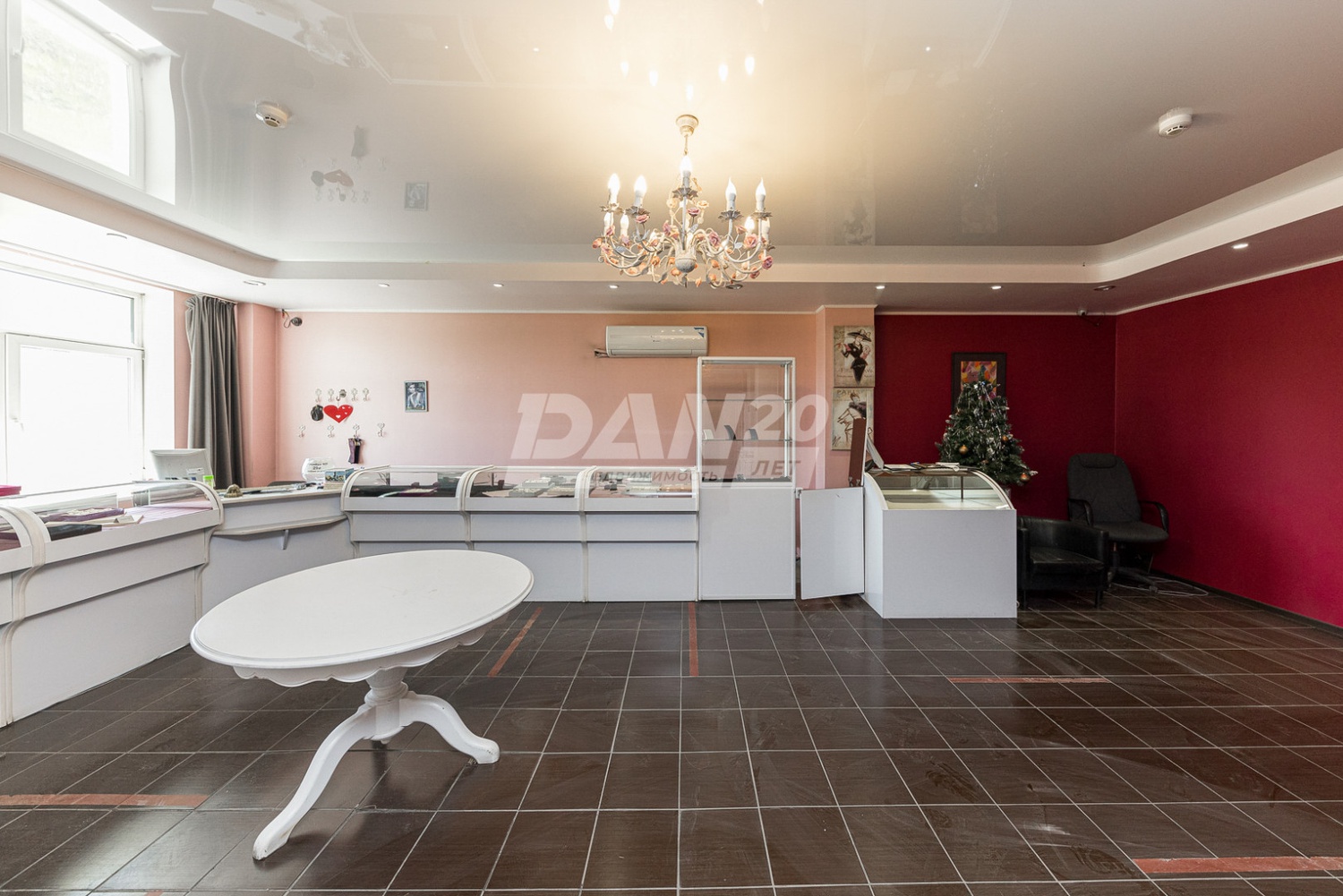Помещение свободного назначения 1380 м²