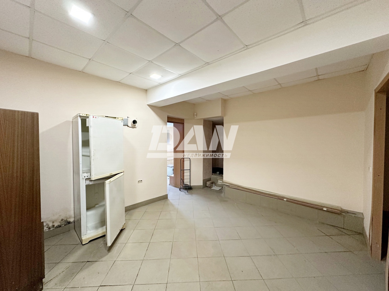 Помещение свободного назначения 187 м²