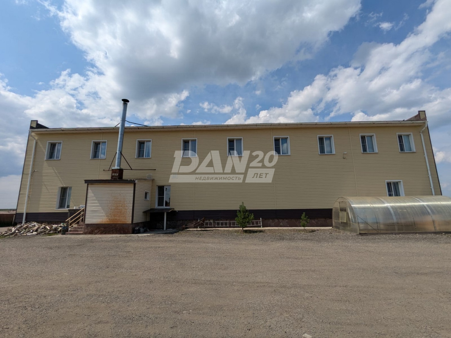 Торговое помещение 329,3 м²