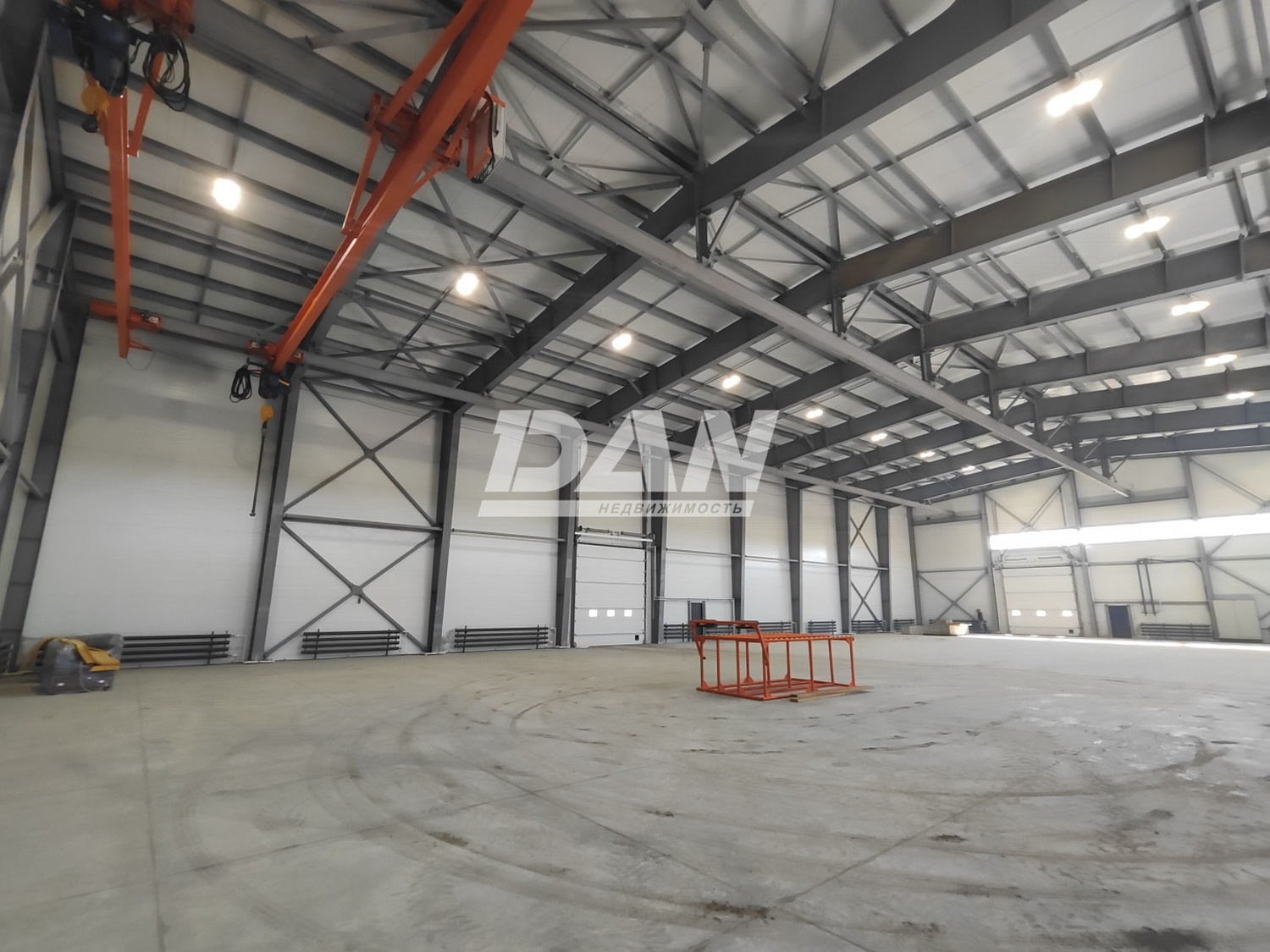 Склад 1400 м²