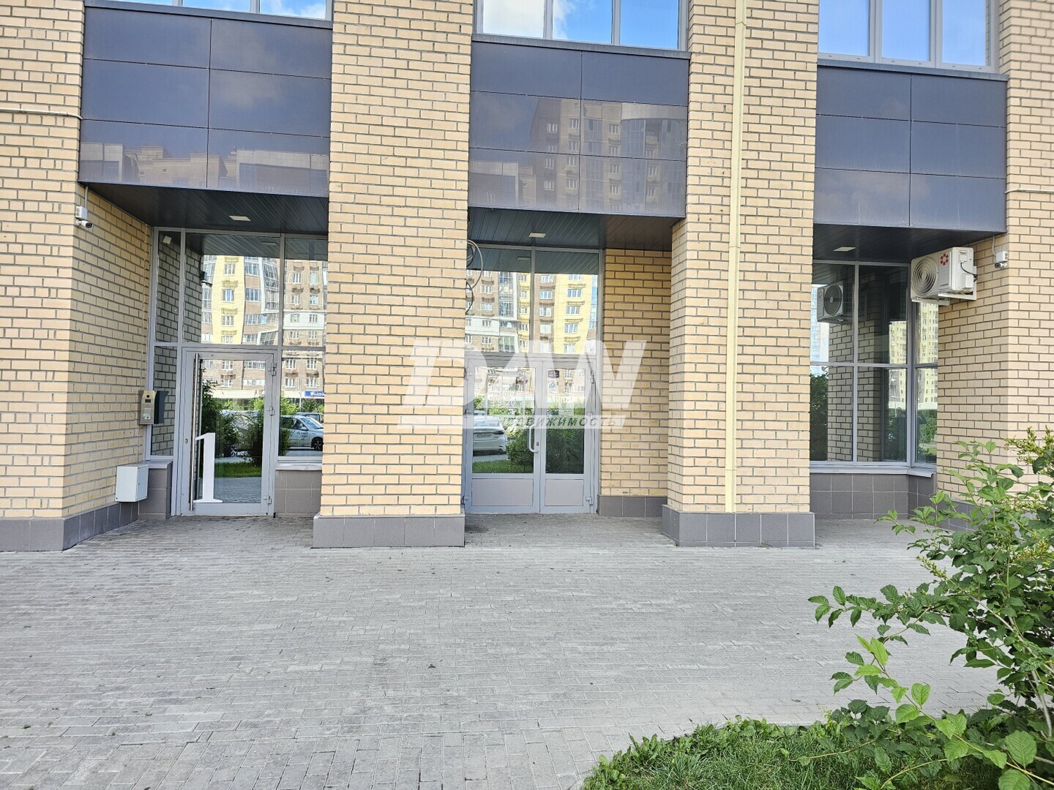Торговое помещение 66 м²