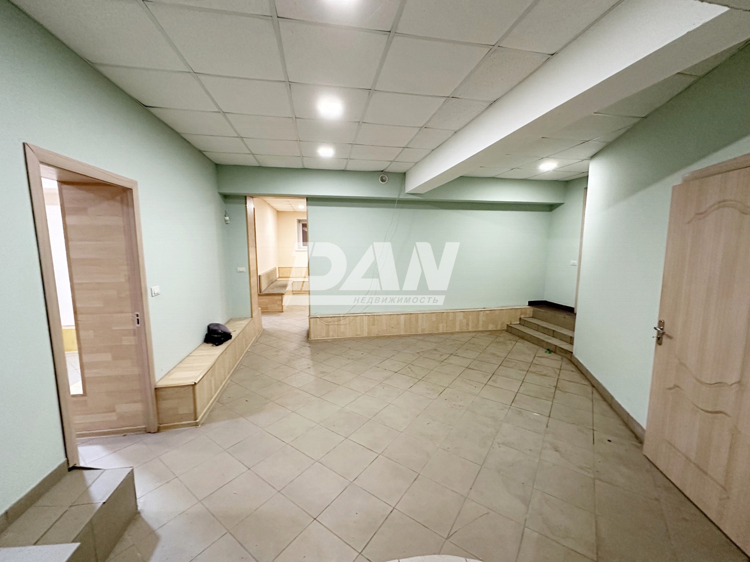 Помещение свободного назначения 187 м²