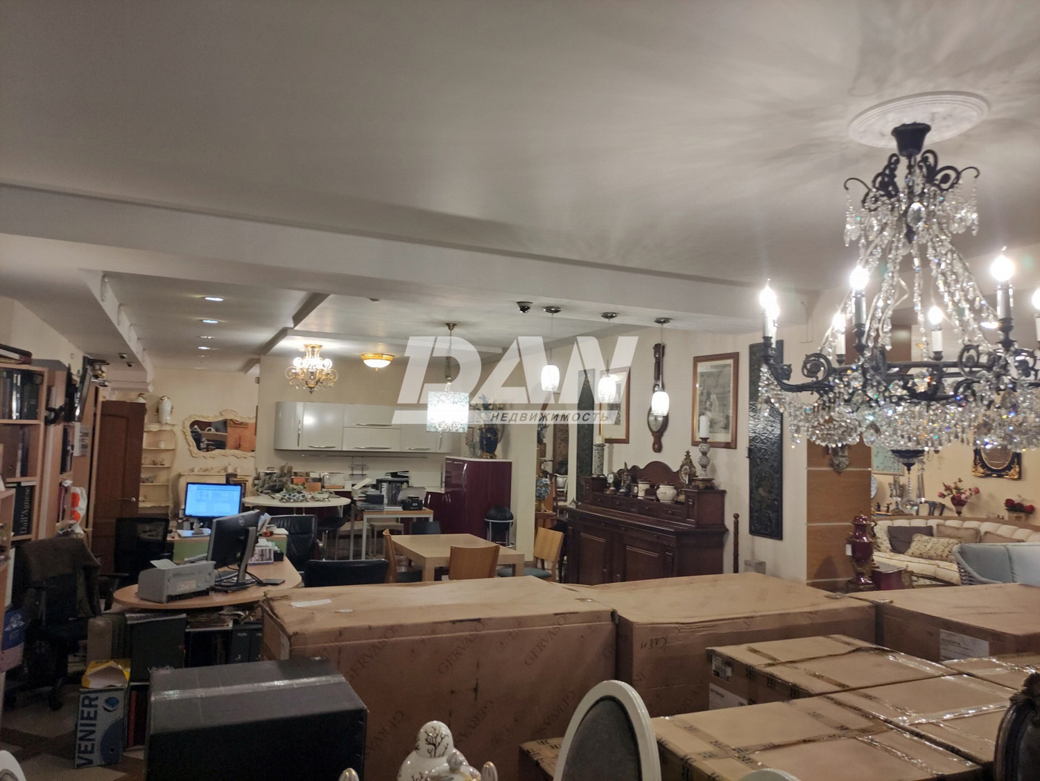 Торговое помещение 337,4 м²